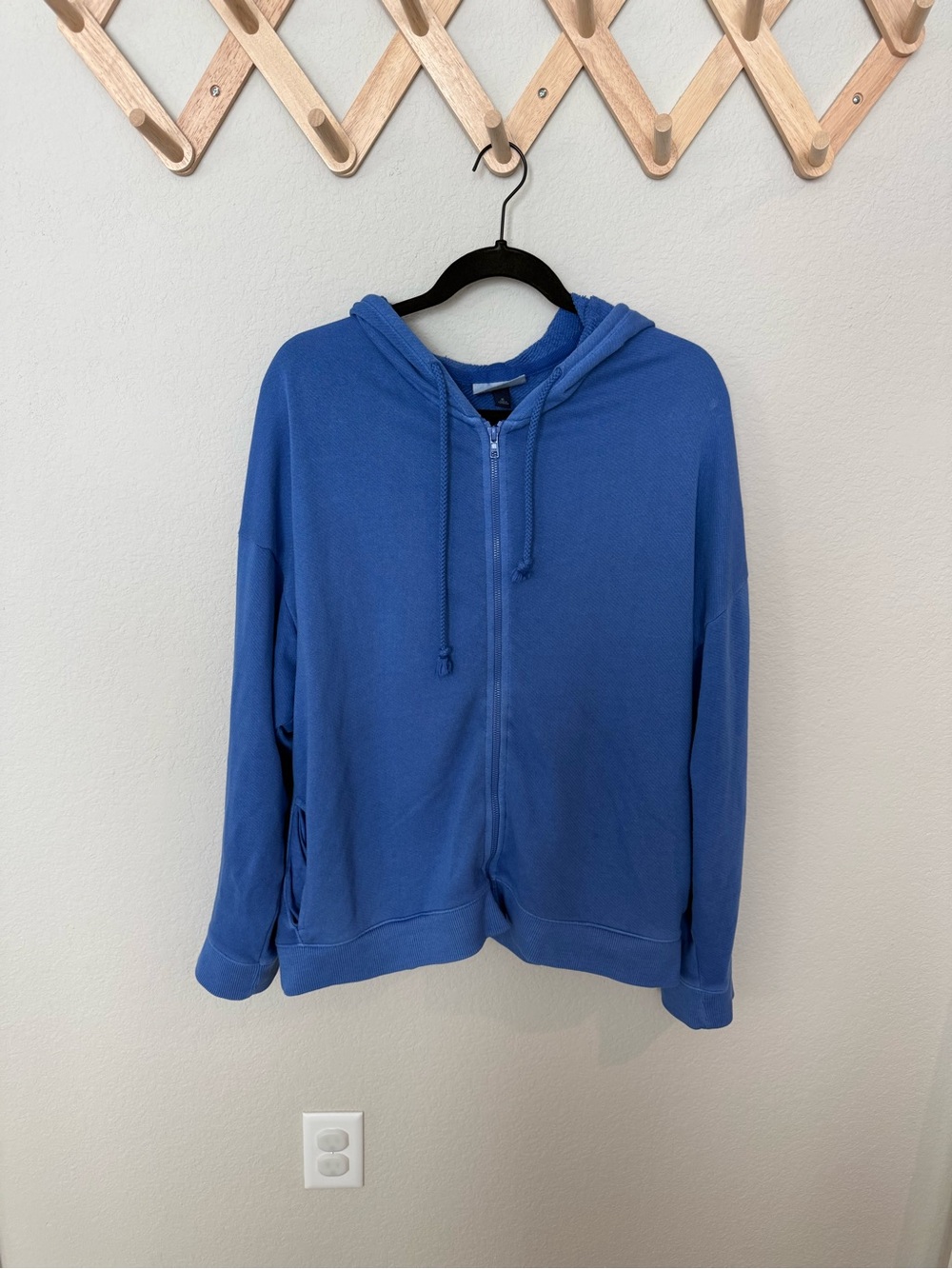 Universal Thread Blue Classic Zip-Up Hoodie